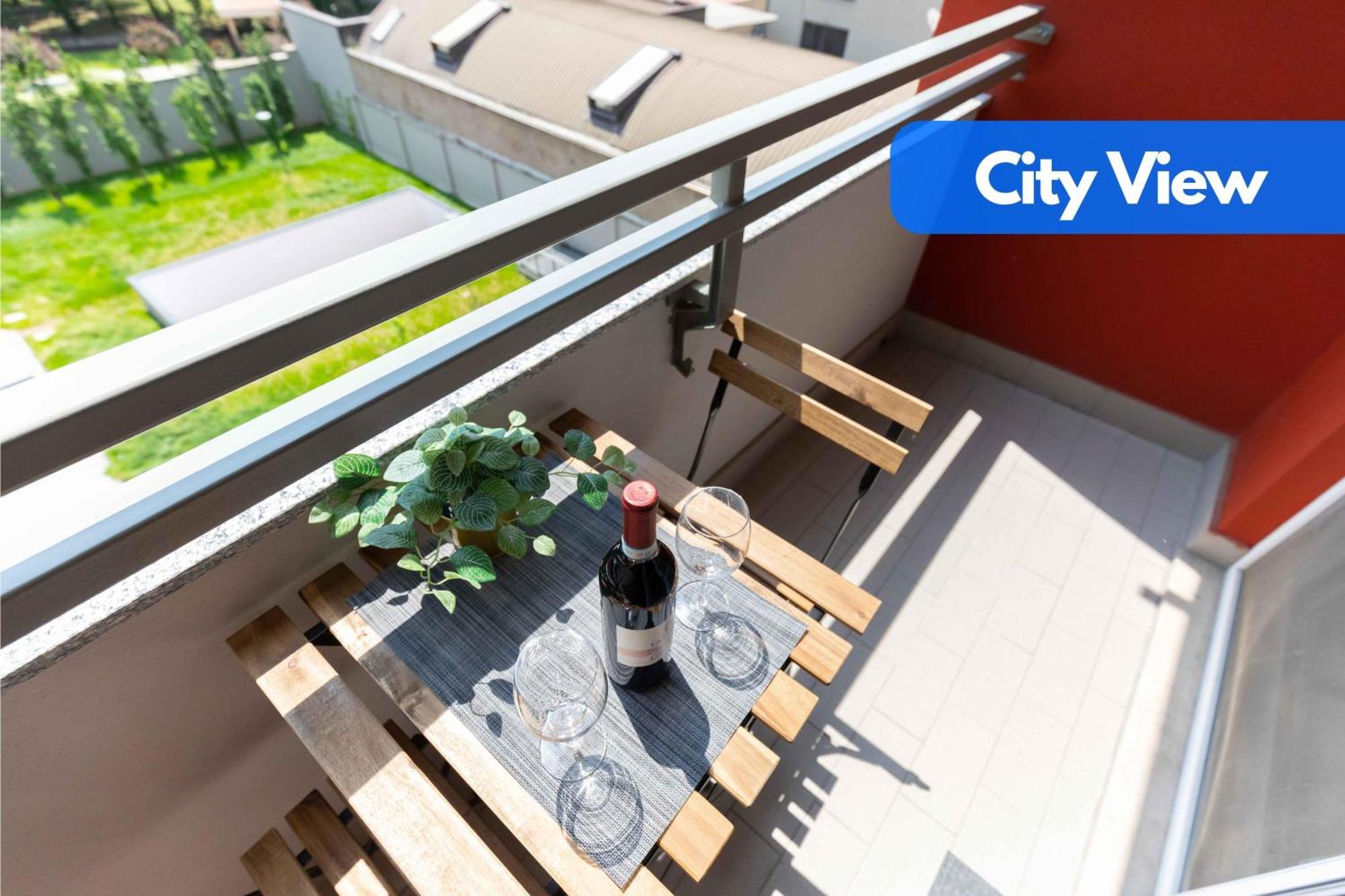 The Green House - Private Parking And Balcony Apartment Milano Exterior foto